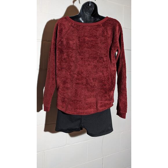 Gold Rush Good Vibe Heart Yin Yang Burgundy Fuzzy Pullover Top Sweatshirt Medium - Picture 3 of 4